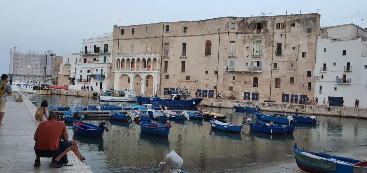 Dimora Nel Cuore Del Centro Storico Di Monopoli Kültér fotó
